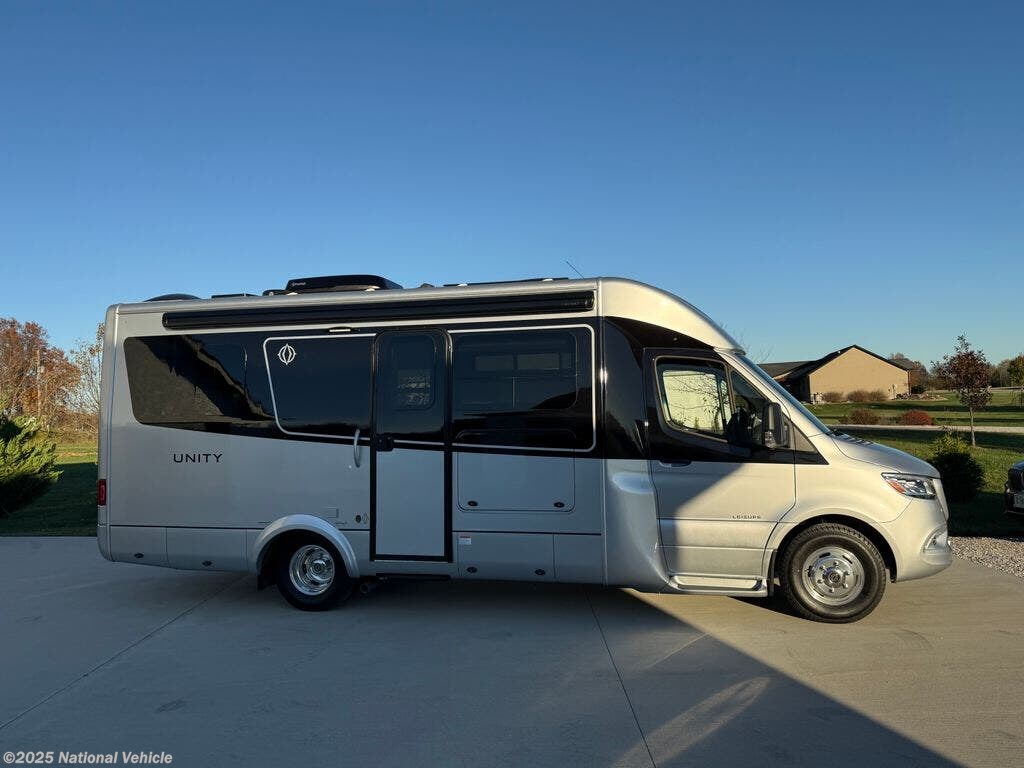 Used 2025 Leisure Travel Unity U24MBL available in Kansas City, Missouri