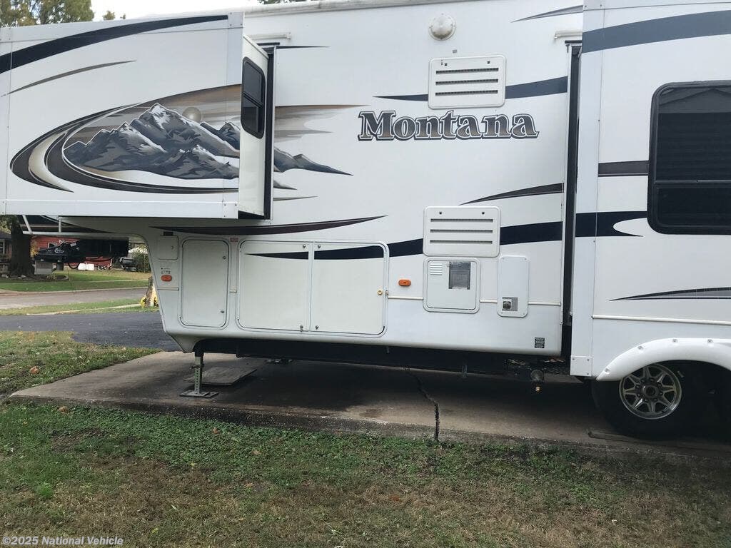 Used 2010 Keystone Montana Hickory 3150RL available in Gardner, Kansas