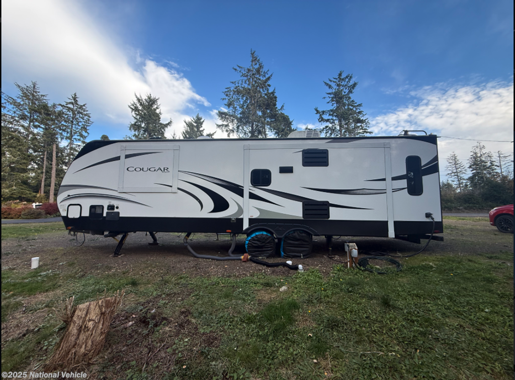 Used 2021 Keystone Cougar 29RLSWE available in Vancouver, Washington