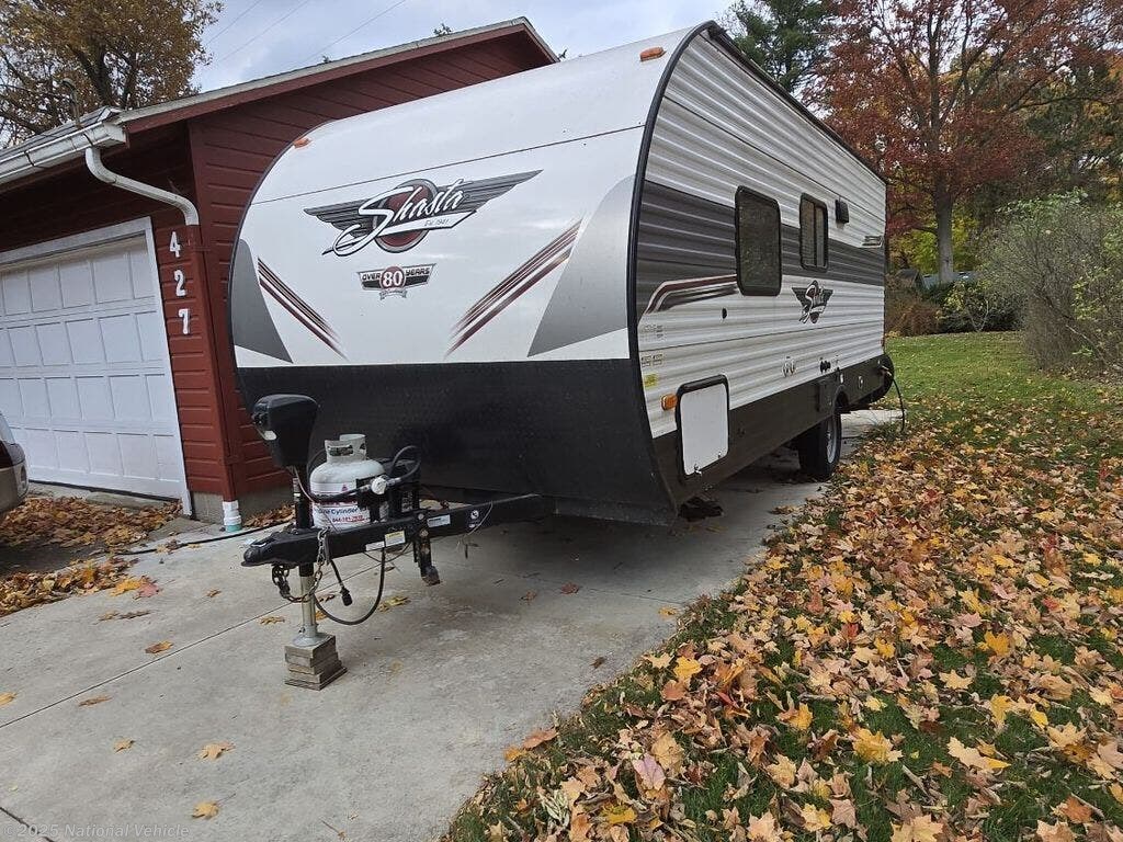 Used 2022 Forest River  Shasta 18FQ available in Goshen, Indiana