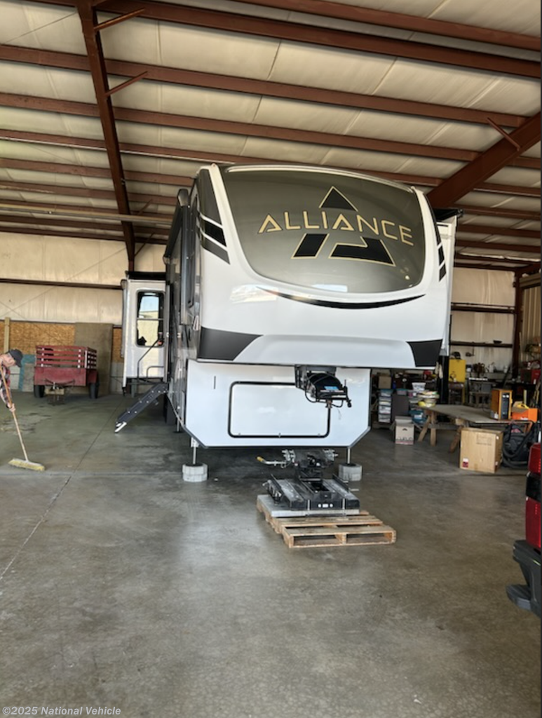 Used 2022 Alliance RV Paradigm 340RL available in Kankakee, Illinois