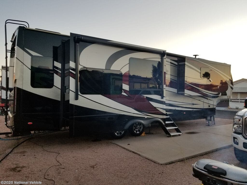 Used 2020 Vanleigh Beacon 39GBB available in Martell, Nebraska