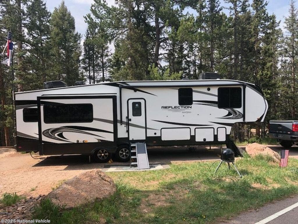 Used 2021 Grand Design Reflection 31MB available in Woodland Park, Colorado