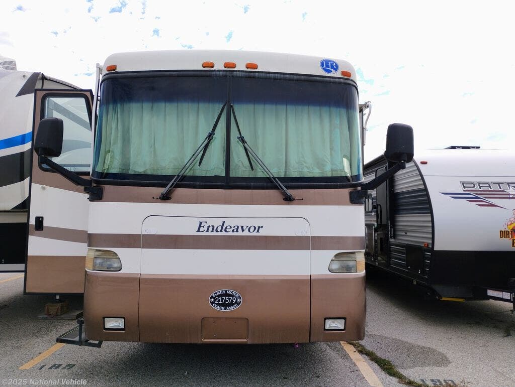 Used 2001 Holiday Rambler Endeavor 38PBD available in Omaha, Nebraska