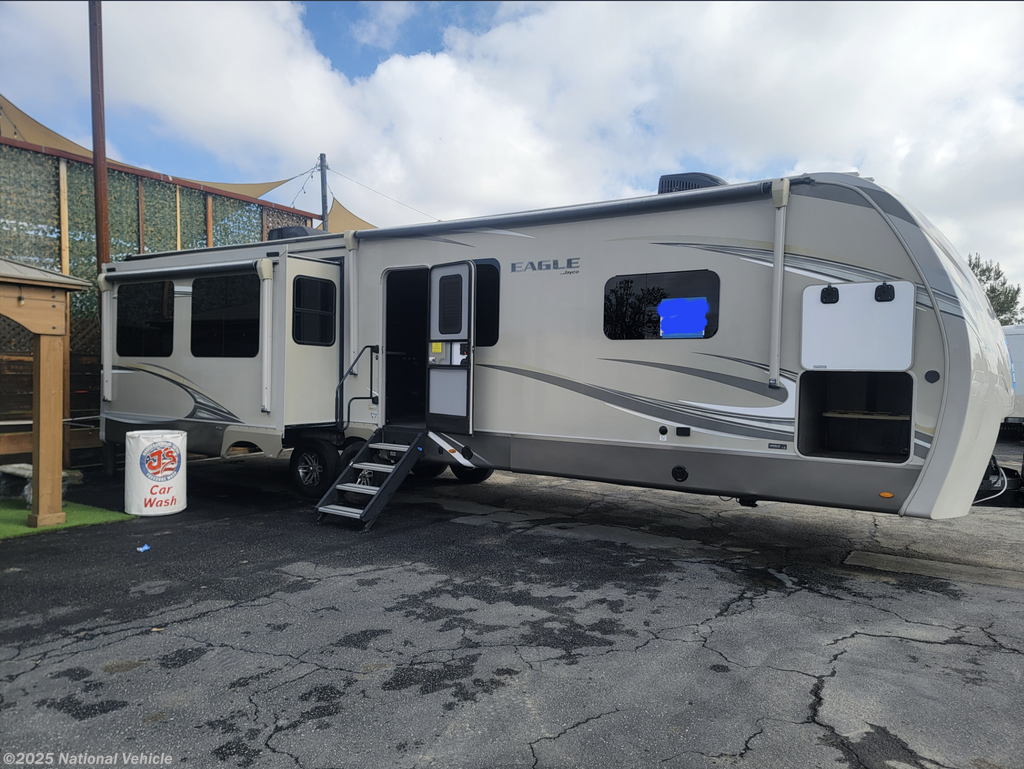 Used 2020 Jayco Eagle 330RSTS available in Bakersfield, California