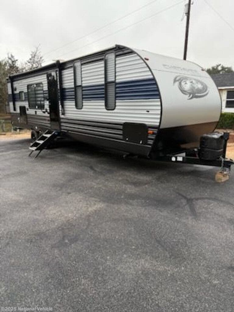 Used 2021 Forest River Cherokee 274RK available in Lampasas, Texas