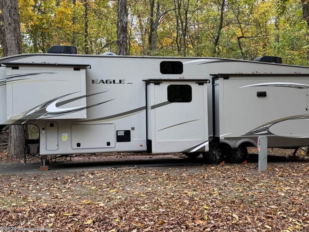 Used 2018 Jayco Eagle 355MBQS available in Bellevue, Ohio