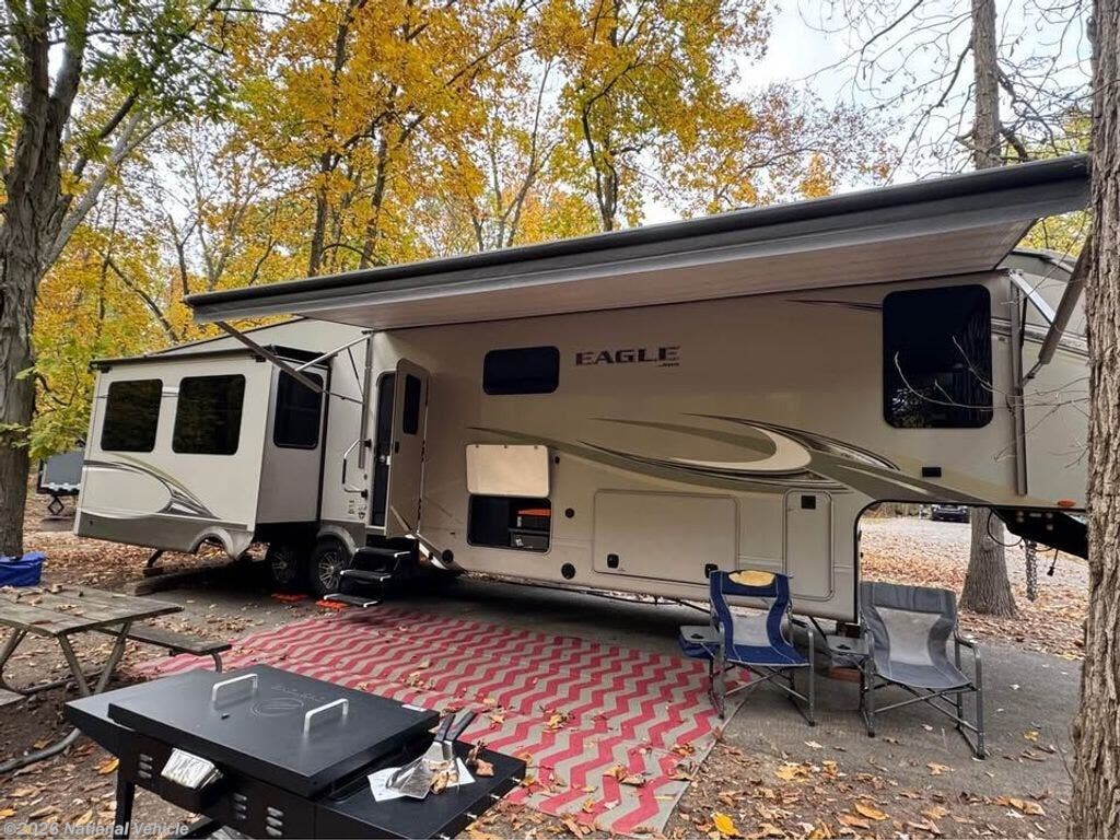 Used 2018 Jayco Eagle 355MBQS available in Bellevue, Ohio