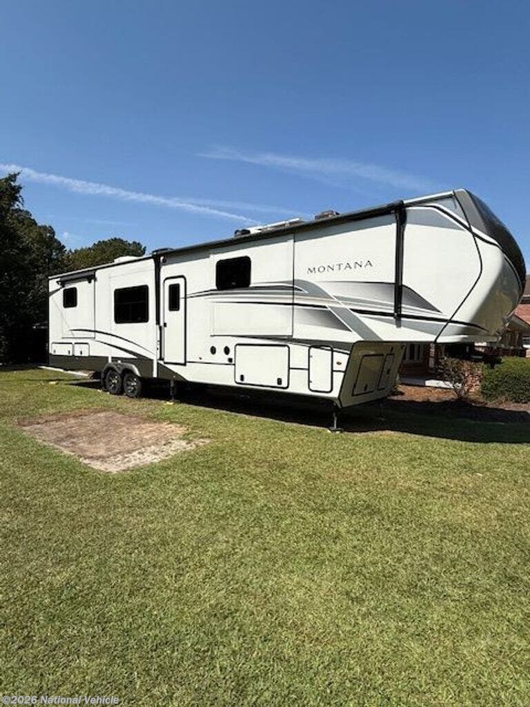 Used 2024 Keystone Montana 3901RK available in Green Sea, South Carolina