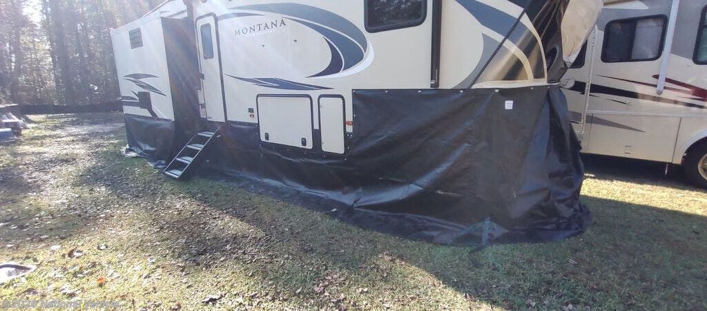 Used 2019 Keystone Montana High Country 305RL available in Beaumont, Mississippi