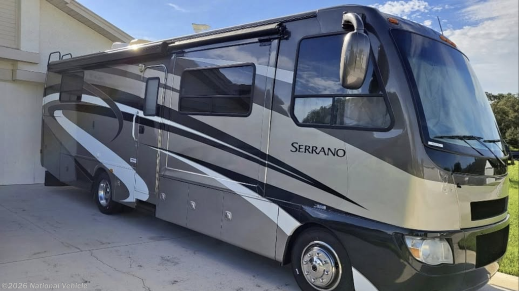 Used 2011 Four Winds  Serrano 31V available in Fort Myers, Florida