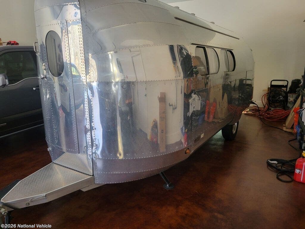 Used 2020 Bowlus Road Chief  available in Chelsea, Alabama