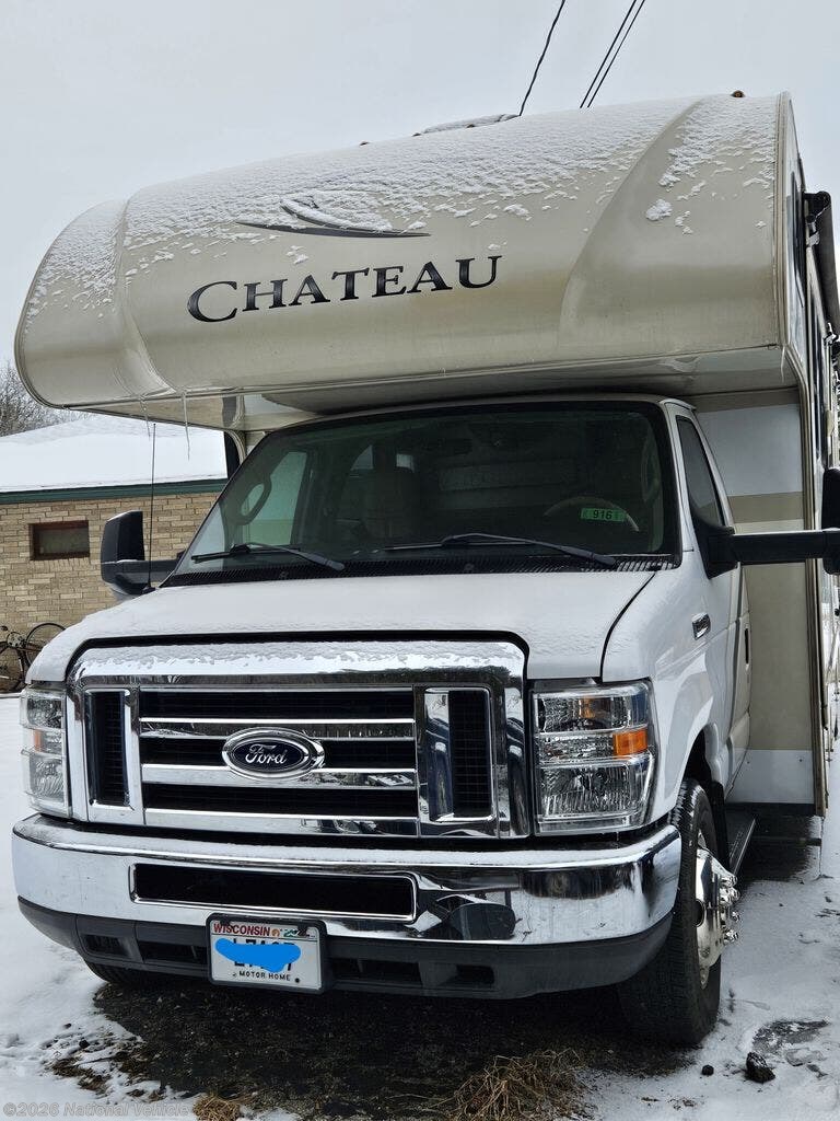 Used 2017 Thor Motor Coach Chateau 29G available in Kenosha, Wisconsin