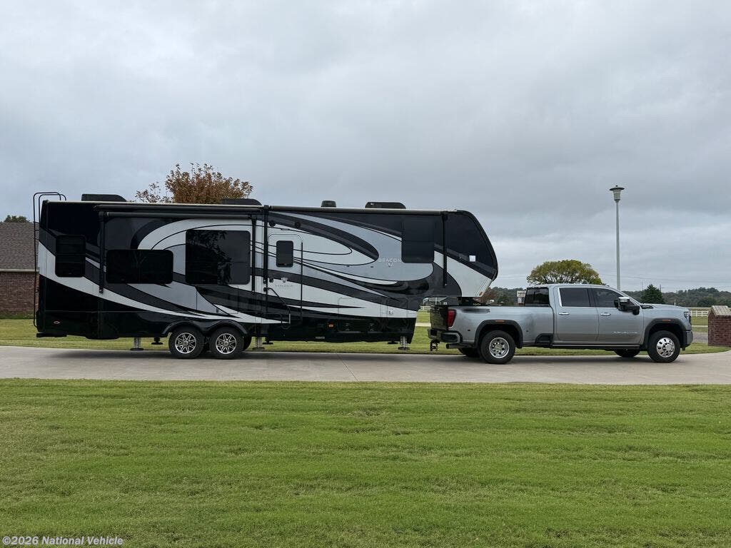 Used 2021 Vanleigh Beacon 34RLB available in Pryor, Oklahoma