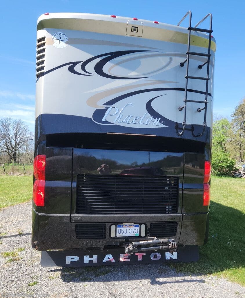 Used 2011 Tiffin Phaeton 40QTH available in Bowling Green, Florida