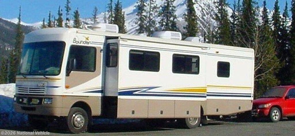 Used 2003 Fleetwood Bounder 32W available in Manteo, North Carolina