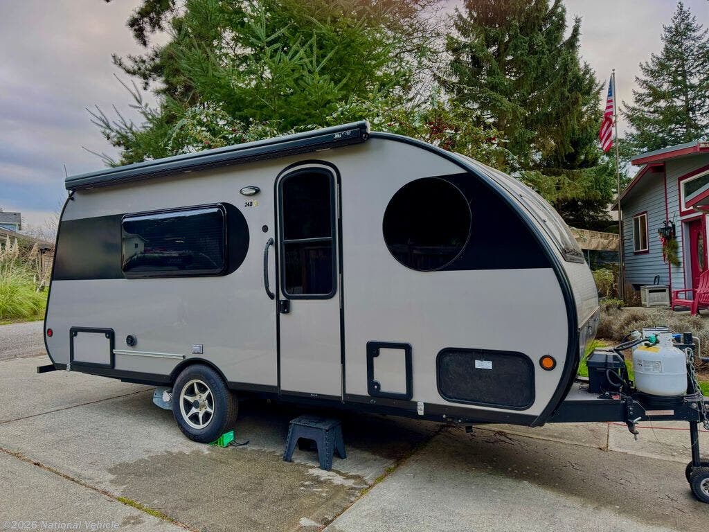 Used 2018 Safari Condo Alto F2114 available in Poulsbo, Washington
