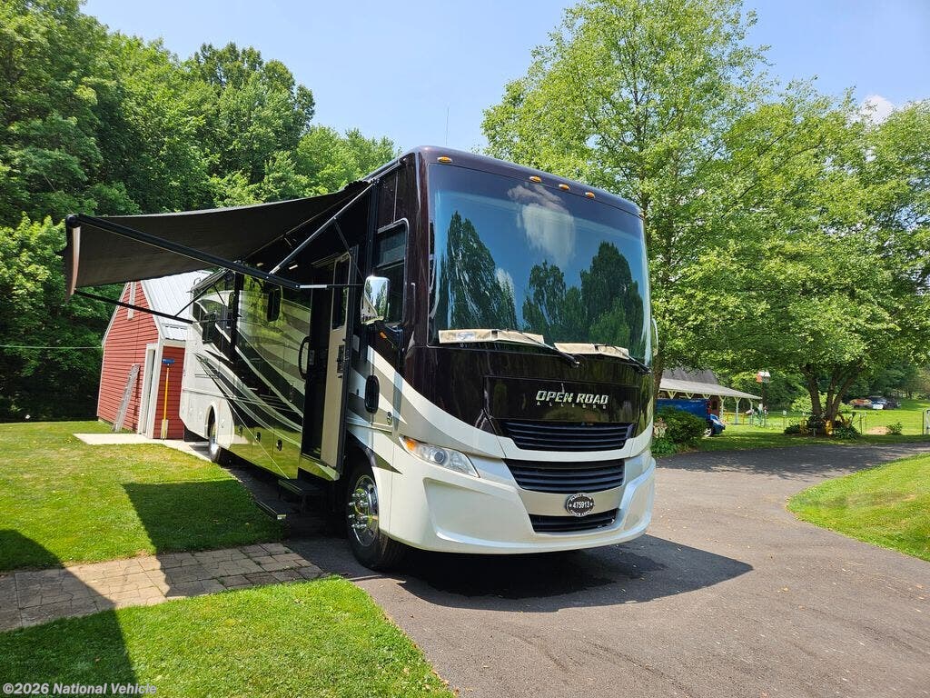 Used 2018 Tiffin Allegro 32SA available in Miramar, Florida