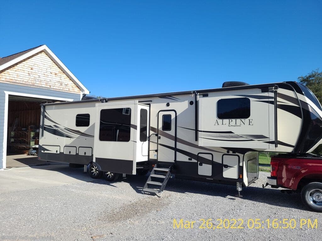 Used 2019 Keystone Alpine 3701FL available in Harriman, Tennessee