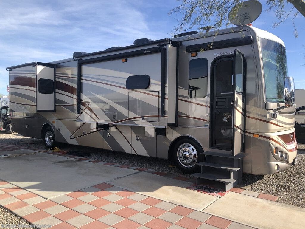 Used 2015 Fleetwood Expedition 38K available in Elmwood, Wisconsin