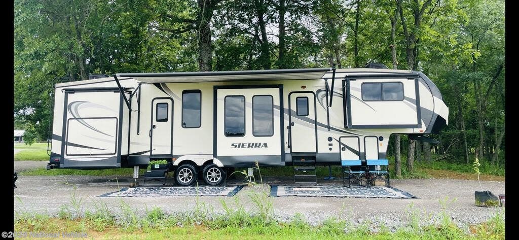 Used 2018 Forest River Sierra 379FLOK available in Shlebyville, Tennessee