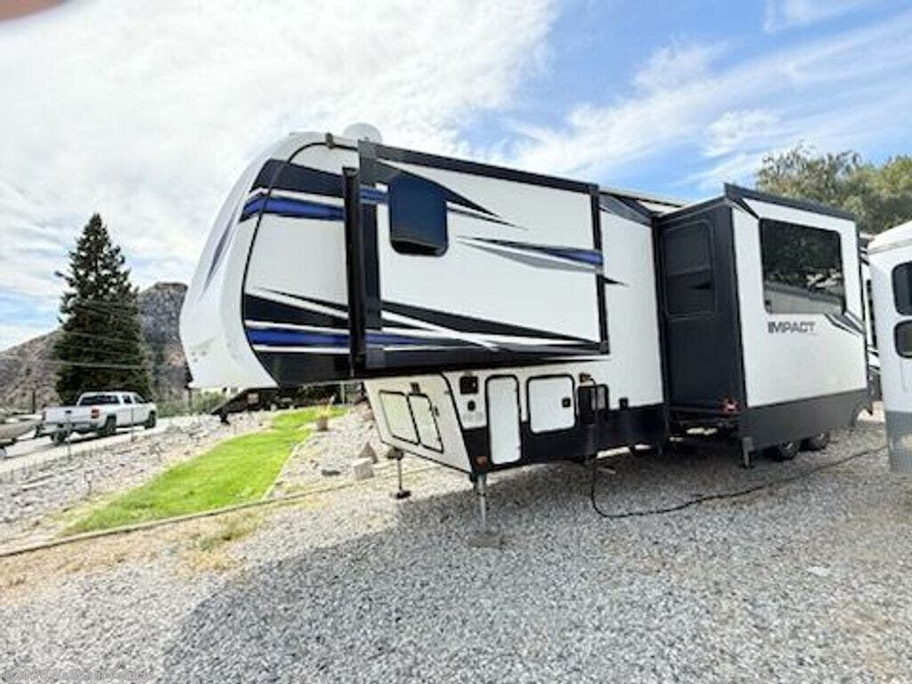 Used 2018 Keystone Impact 351 available in Entiat, Washington