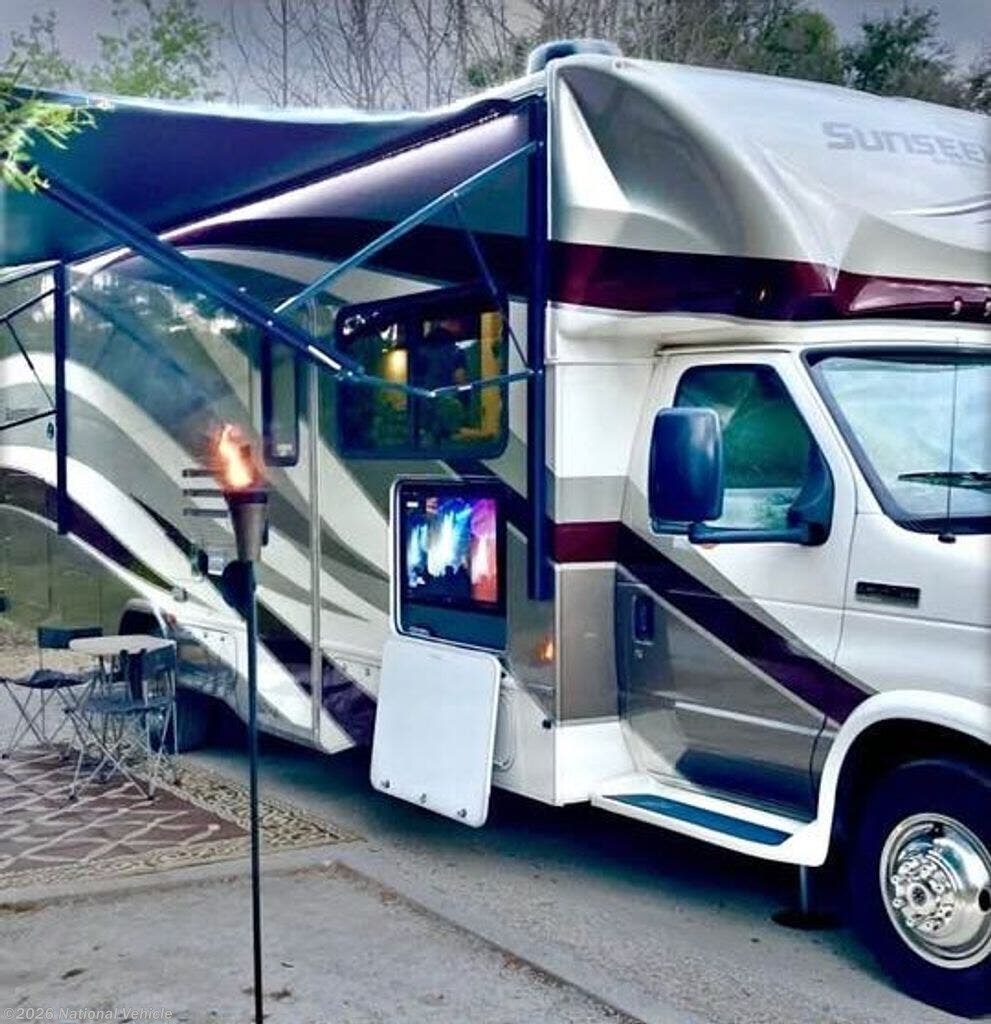 Used 2019 Forest River Sunseeker 3050S available in Lakeland, Florida