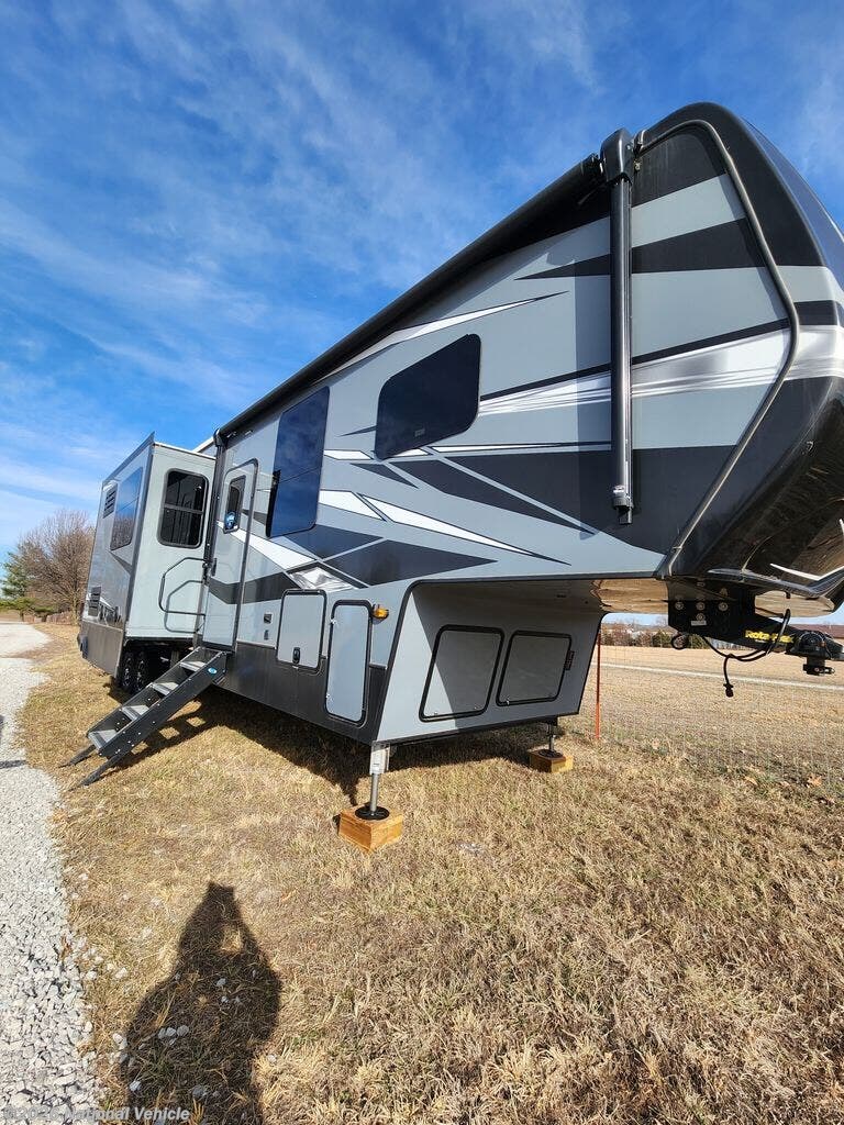 Used 2021 Keystone Raptor 413 available in El Dorado Springs, Missouri
