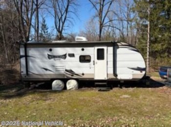 Used 2016 Forest River Wildwood X-Lite 230BHXL available in East Aurora, New York