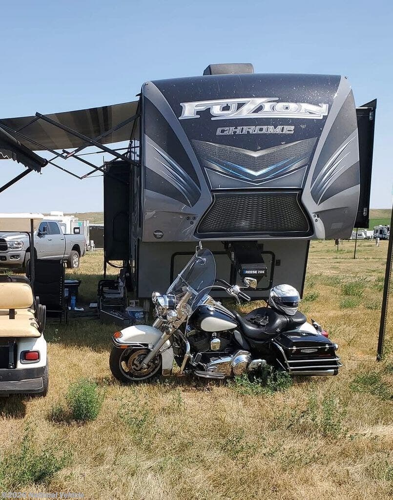 Used 2017 Keystone Fuzion 414 available in Mansfield, Texas