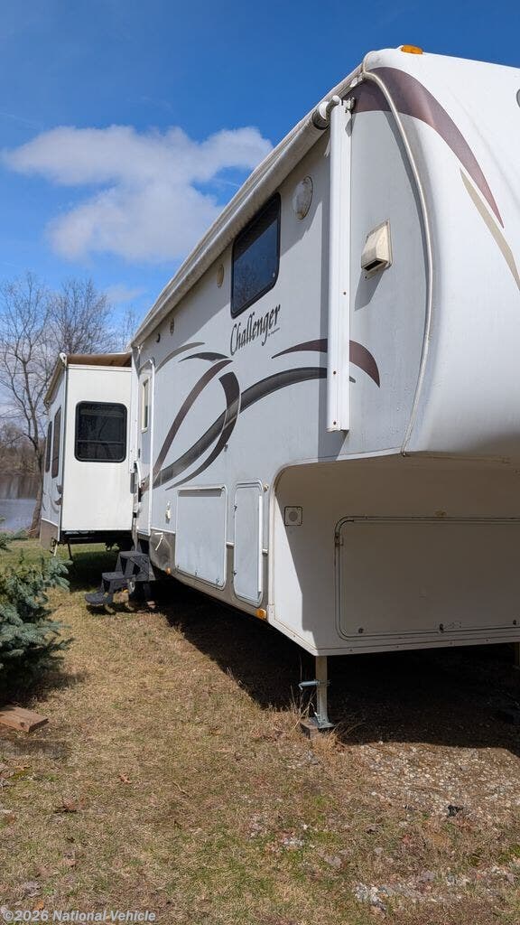 Used 2009 Keystone Challenger 35CKQ available in Ortonville, Michigan