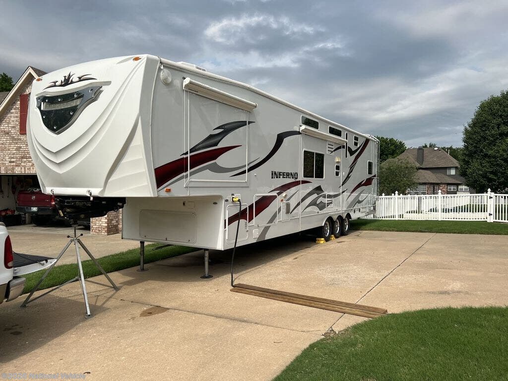Used 2009 K-Z Inferno  4012SL available in Broken Arrow, Oklahoma