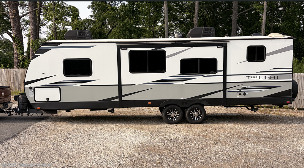 Used 2022 Cruiser RV Twilight Signature 2800 available in Decatur, Alabama