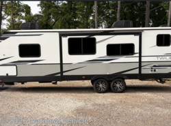 Used 2022 Cruiser RV Twilight Signature 2800 available in Decatur, Alabama