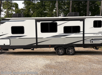 Used 2022 Cruiser RV Twilight Signature 2800 available in Decatur, Alabama