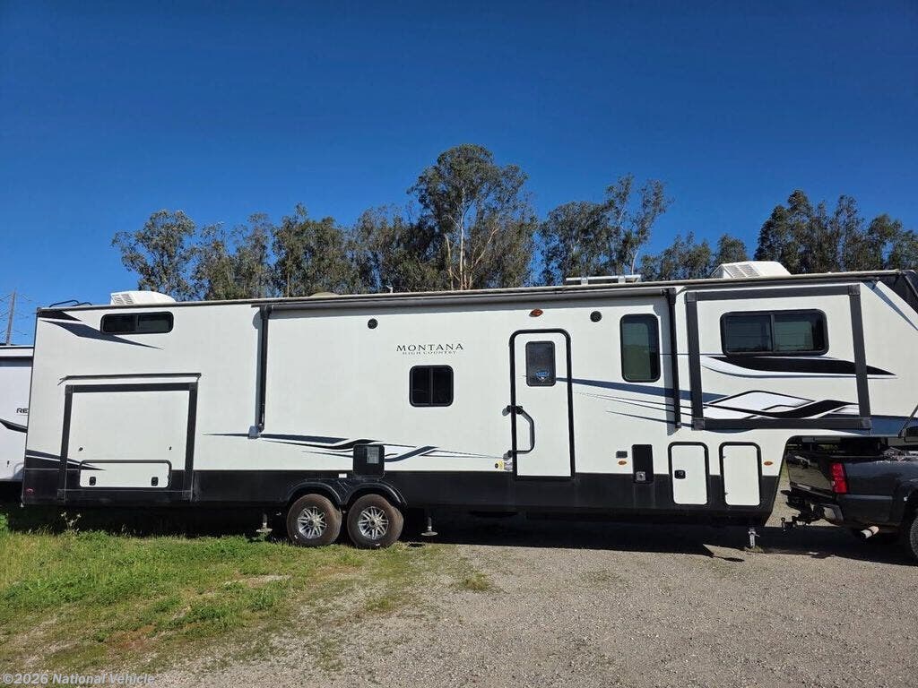 Used 2022 Keystone Montana High Country 377FL available in Santa Marie, California