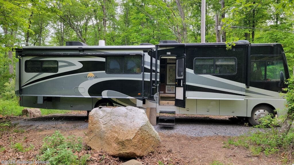 Used 2010 Winnebago Sunova Itasca  37L available in New Paltz, New York