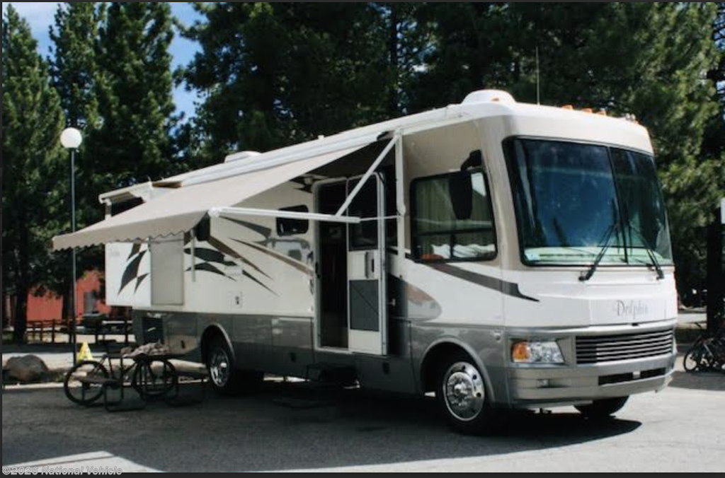 Used 2006 National RV Dolphin 5320 available in Ventura, California