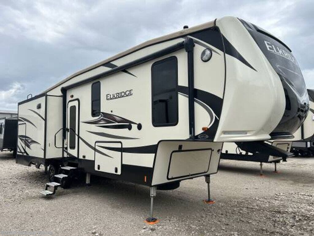 Used 2018 Heartland ElkRidge 31RLK available in Franklin, Indiana