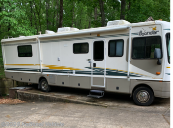 Used 2003 Fleetwood Bounder 35E available in Benton, Arkansas