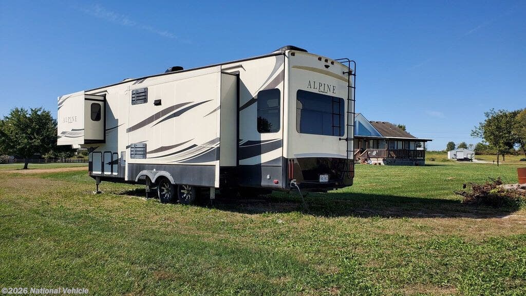 Used 2019 Keystone Alpine 3400RS available in Peculiar, Missouri
