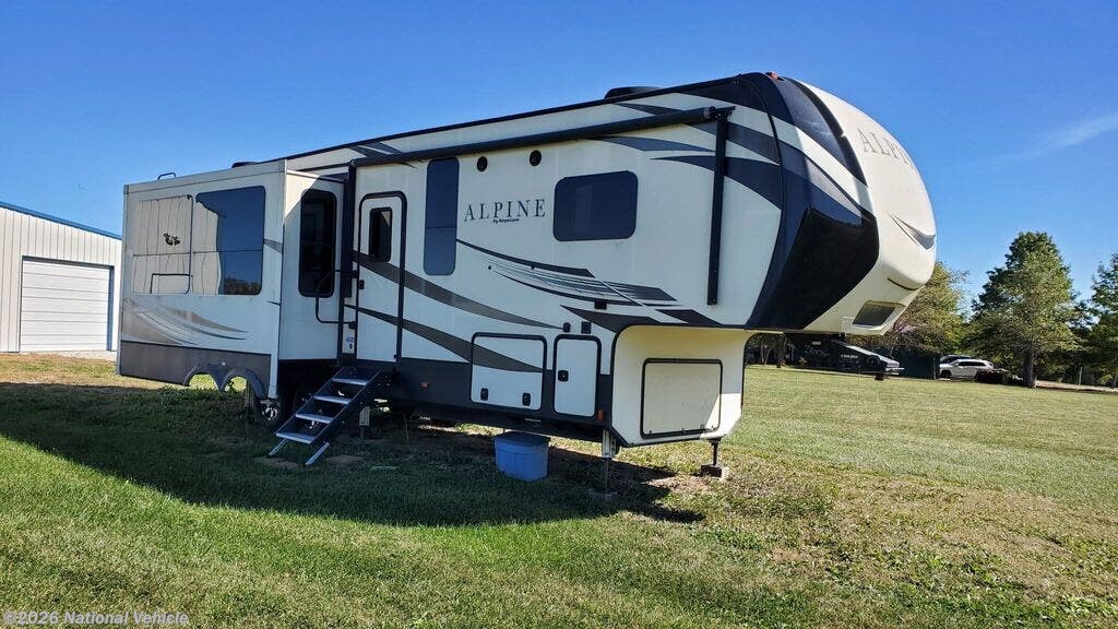 Used 2019 Keystone Alpine 3400RS available in Peculiar, Missouri