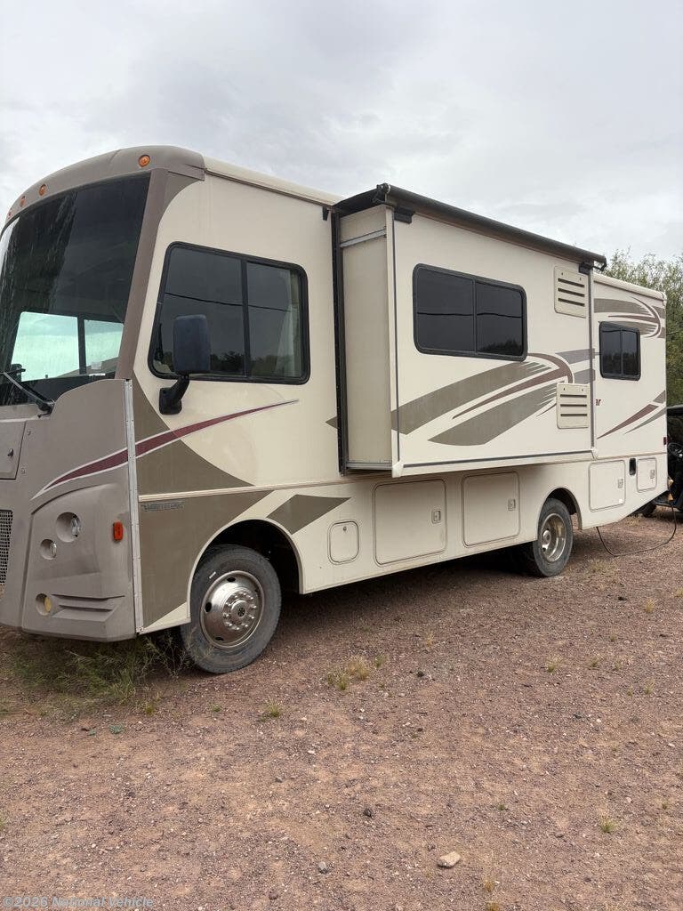 Used 2016 Itasca Sunstar 26HE available in Duncan, Arizona