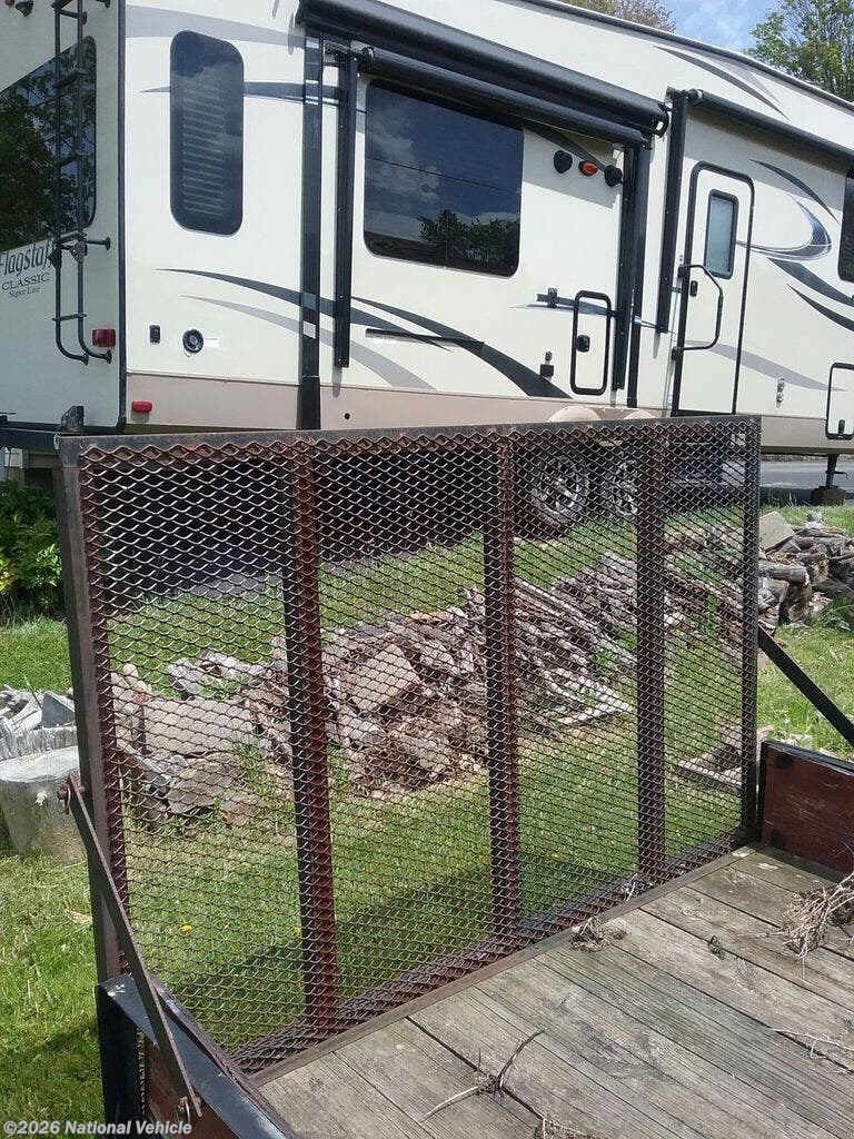 Used 2017 Forest River Flagstaff Classic Super Lite 8529IKBS available in Butler, Pennsylvania