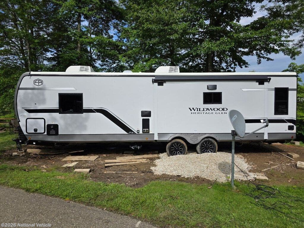 Used 2025 Forest River Wildwood Heritage Glen 271RL available in Ravenna, Ohio