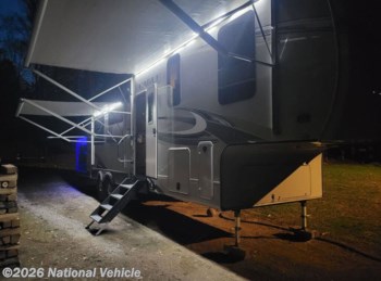 Used 2018 Jayco Eagle 325BHQS available in Bow, New Hampshire