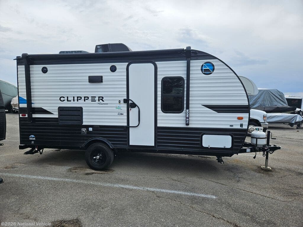 Used 2021 Coachmen Clipper 17FQS available in Belleville, Illinois