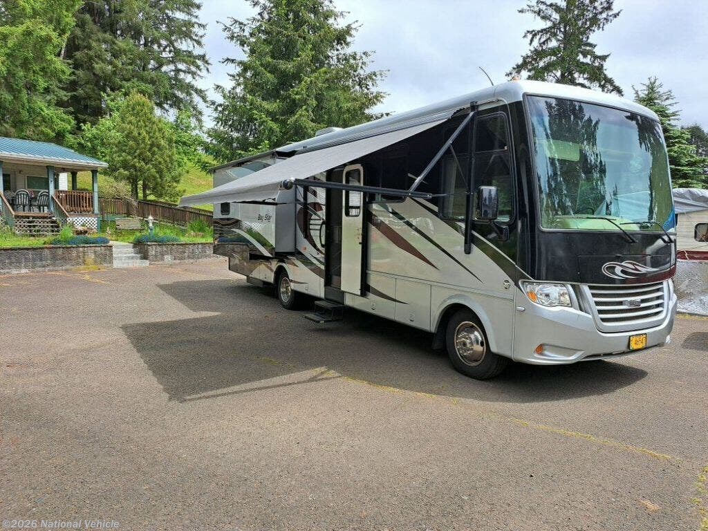 Used 2012 Newmar Bay Star 3310 available in Tillamook, Oregon