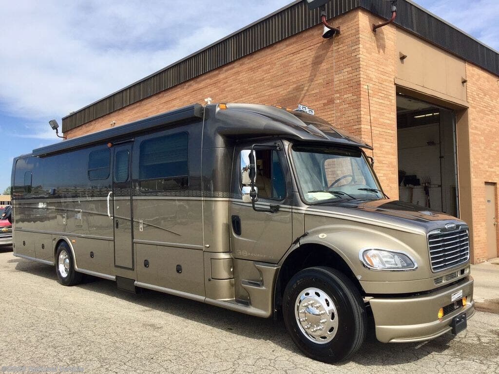 Used 2009 Dynamax Corp  Dynaquest 380XL available in Mahopac, New York