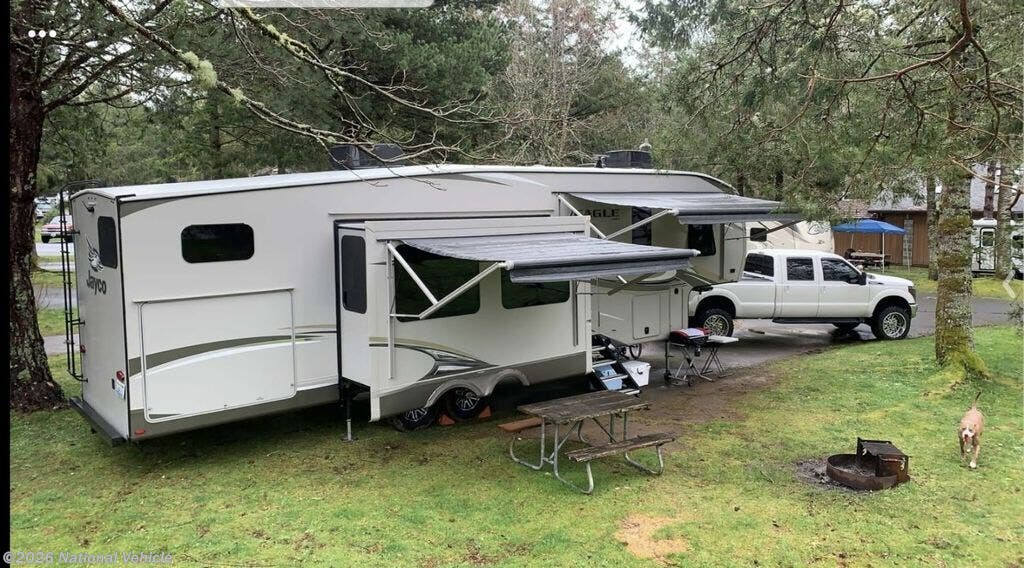 Used 2018 Jayco Eagle 325BHQS available in Graham, Washington